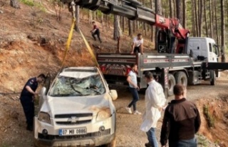 Alanya'da cip uçuruma yuvarlandı: 1 ölü var