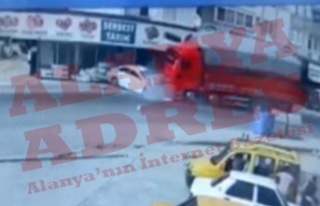 Alanya'da şerit ihlali ölüm getirdi