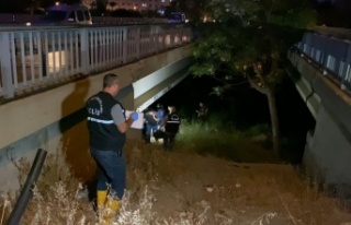 Alanya’da bimekan şahıs köprü altında ölü...