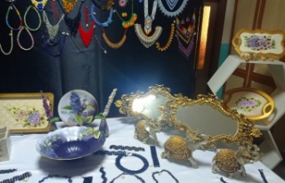 Anneler Günü sergisi beğeniye sunuldu