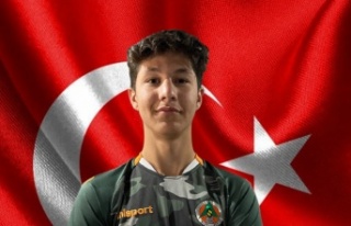 Aytemiz Alanyasporlu futbolcu Milli Takım aday kadrosuna...