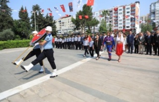 Büyükşehir Belediyesi 19 Mayıs’ı törenle kutladı