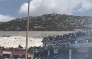 Drift festivalini izleyenlerin bulunduğu balkon çöktü,...