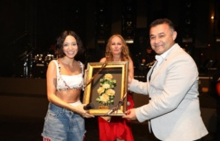 Festivalin son gününde Zeynep Bastık rüzgarı...