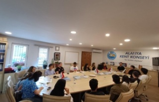 Gençlik Meclisi gençlerin sorunlarını rapor etti