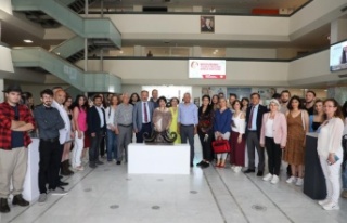 'Herkes için Her Yerde Sanat’ sergisi Antalyalılarla...