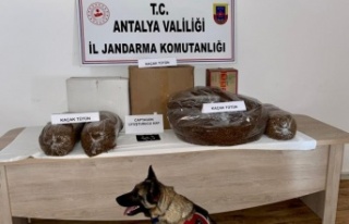Jandarmadan uyuşturucu madde ve tütün kaçakçılığı...
