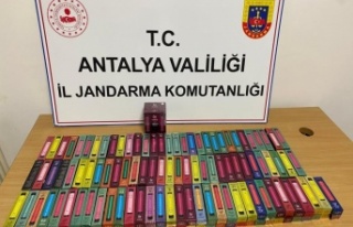 Kaçak yollarla getirilen 150 elektronik sigara ele...