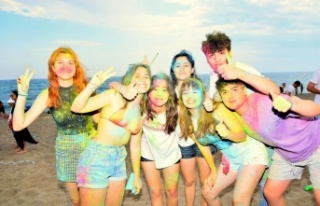 Manavgat’ta Colorfest ve Uçurtma Şenliği