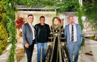 Tosmur Mahalle Muhtarı Gürel, bugün dünyaevine...