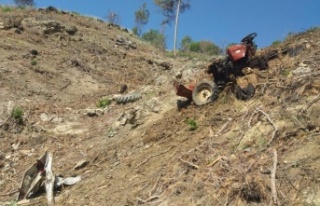 Traktör 300 metrelik uçuruma yuvarlandı: 1 ölü