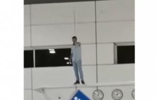 Yabancı turistin havalimanındaki intihar teşebbüsü...