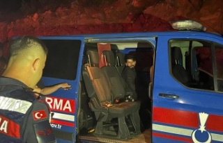 Alanya’da ormanı yakarken suçüstü yakalanan...