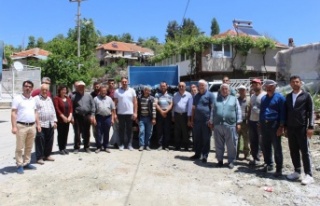 Antalya Büyükşehir Belediyesinden afetzede çiftçiye...