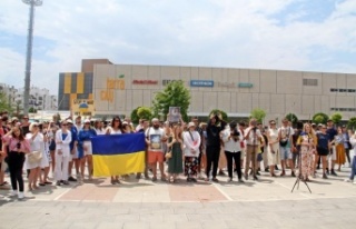 Antalya'daki yerleşik Rus ve Ukraynalılardan,...