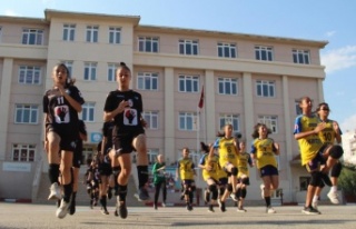 Asfaltta çalışıp, parke sahada Türkiye şampiyonu...
