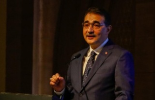 Bakan Dönmez: "Doğu Akdeniz gazının da Türkiye...