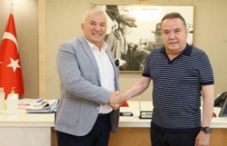 Başkan Şahin'den Hal esnafına müjde