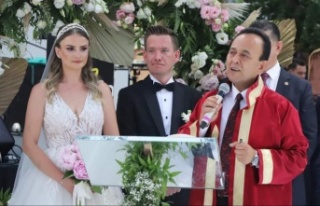 Çağla ve Mert'in mutlu günü