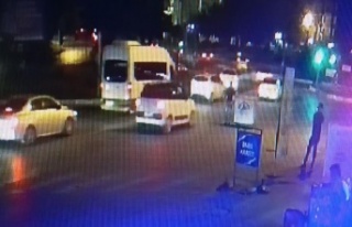 Çöp konteynerini yolun ortasına çekip, kaybolan...