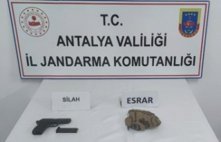 Gazipaşa'da şüpheli şahısların üzerinde...