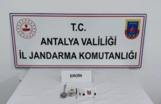 Gazipaşa'da uyuşturucudan aranan şahıs yakalandı