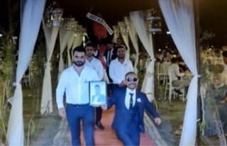 Gelin ile damada düğünlerinde cenaze töreni sürprizi