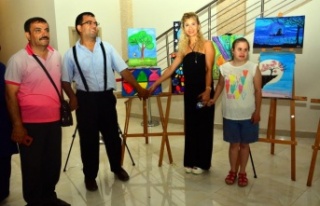 Hem eserlerini sergilediler hem de eğlendiler