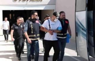 Polisin eş zamanlı operasyonunda 57 aranan şahıs...