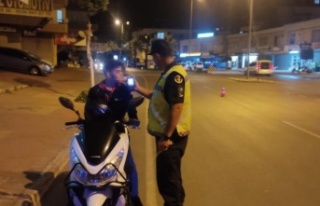 Trafik denetiminde 77 sürücüye ceza