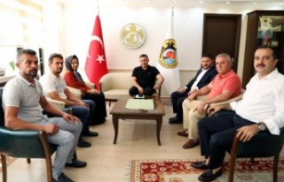 Adem Murat Yücel’den Ela bebek zirvesi