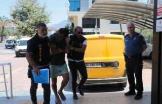 Alanya'da alacaklı olduğu ortağını boğazını...