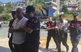 Alanya'da yakalanan 5 sahte MİT'çi için...