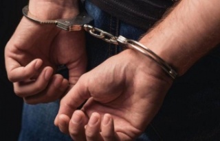 Alanya’da motosiklet hırsızları jandarmadan kaçamadı