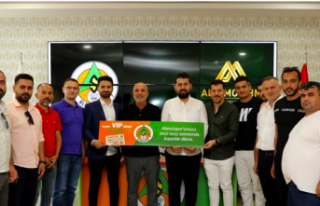 Alanyaspor’a destek sürüyor