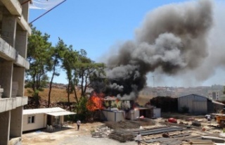 Antalya’da şantiye yatakhanesindeki korkutan yangın