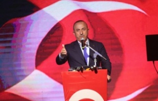 Bakan Çavuşoğlu: “FETÖ’cülerin kamudan çıkarılmasıyla...