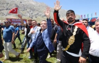 Başkan Böcek ekibiyle Gökbel çıkarması yaptı