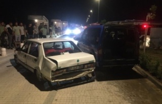 Bütün kuralları ihlal etti jandarmaya kaza yaptırdı...