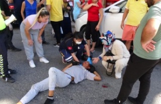 Çarpmanın şiddetiyle parçalanan motosiklet sürücüsü...