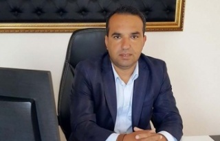 Muhtar Boz'dan Başkan Böcek'e eleştiri