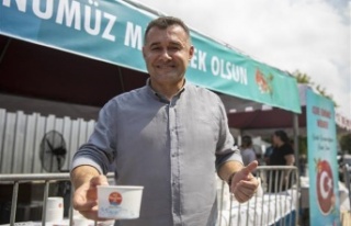 Alanya Belediyesi geleneksel aşure etkinliğini sürdürdü