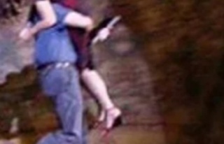 Alanya'da bir kadın zorla araca bindirilerek...