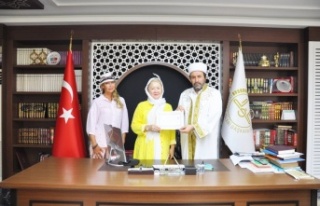 Alanya'da Kazakistan vatandaşı Müslüman oldu