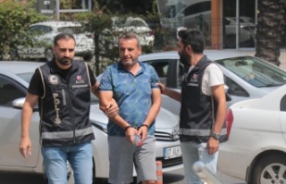 Alanya'da tefecilik yapan baba ve oğlu tutuklandı