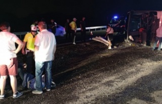 Alanya otobüsü kaza yaptı: 28 yaralı var
