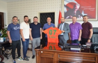 Alanyaspor'dan Başhekim Karahan'a 'Hayırlı...