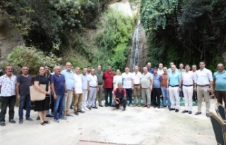 Başkan Yücel merkez mahalle muhtarları ile buluştu