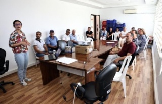 Büyükşehir çiftçinin toprağını analiz ediyor