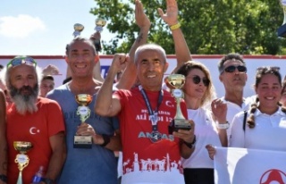 ‘Demir Adam’ standart mesafede Türkiye Şampiyonu...